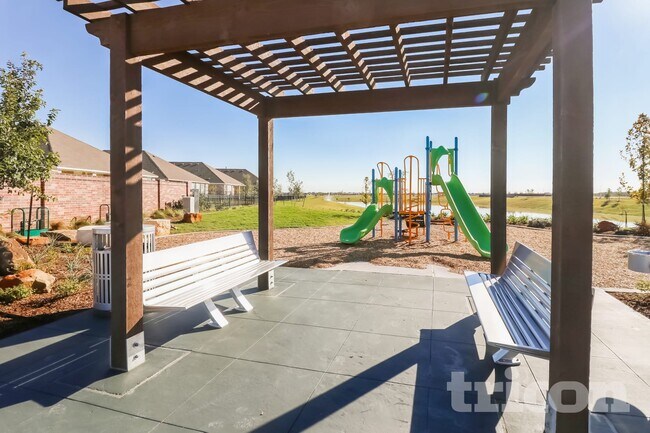 Foto del edificio - 3009 Merganser Ridge Dr