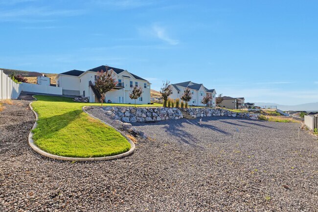 Building Photo - 2346 Patriot Dr