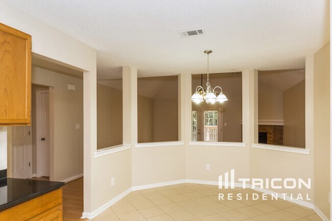 Building Photo - 156 Eagle Way