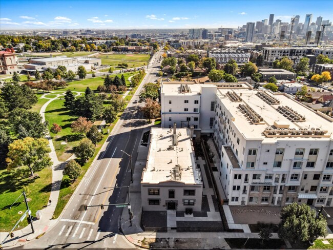 Building Photo - 2846 Federal Blvd