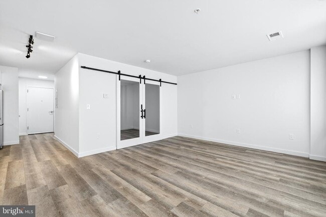 Building Photo - 700 Roeder Rd