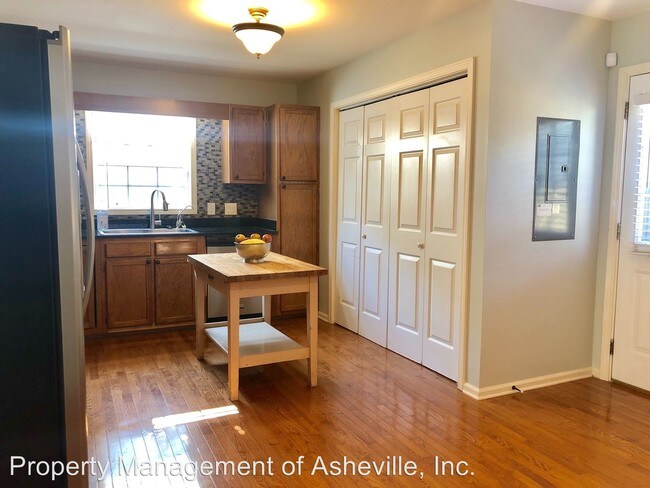 Building Photo - 3 br, 2 bath House - 44 Holland Street