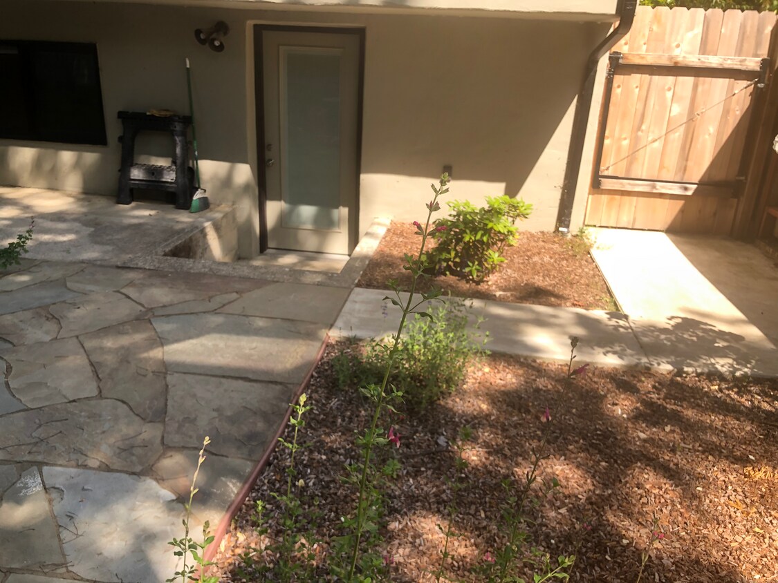 Primary Photo - 17 San Gabriel Dr