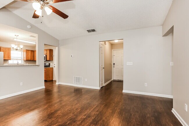 Building Photo - 7810 Spring Branch Dr S
