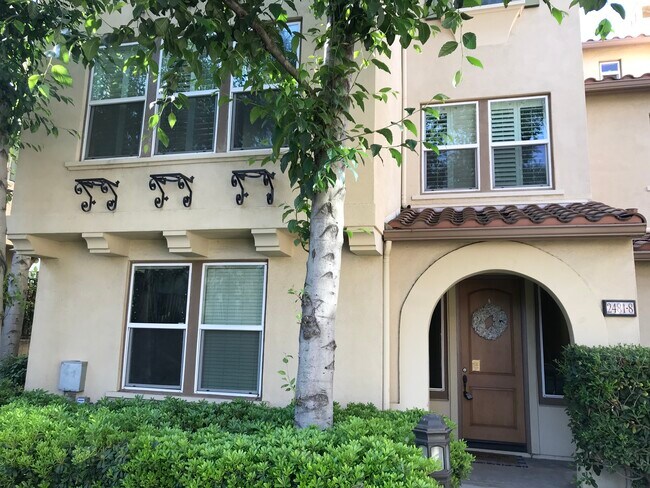 Foto del edificio - 2481 Wagner St