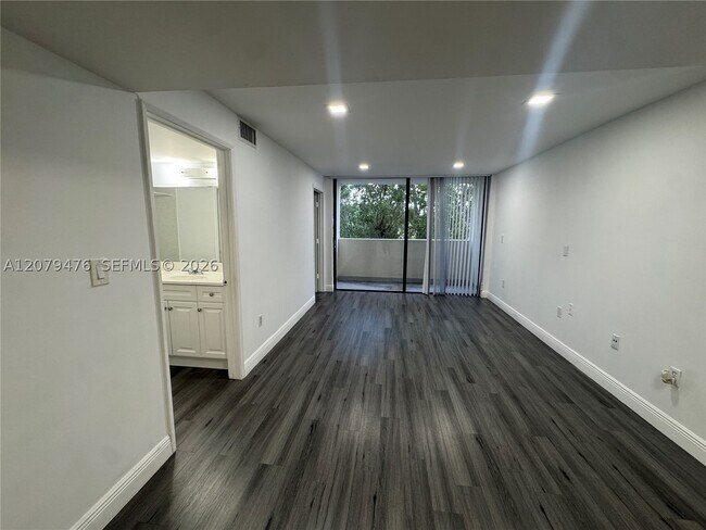 Foto del edificio - 8002 SW 149th Ave