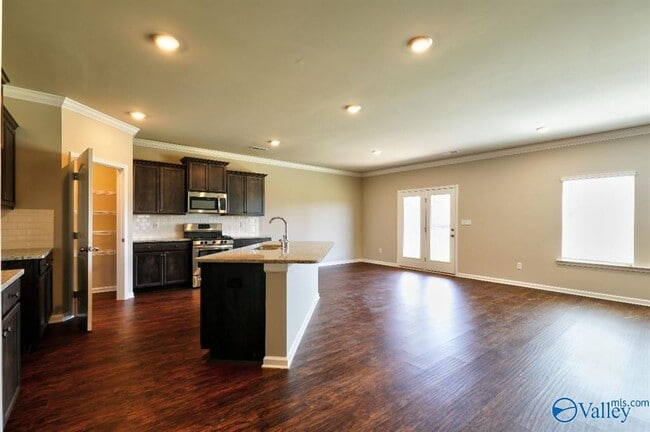 Foto del edificio - 128 Oak Fletcher Dr