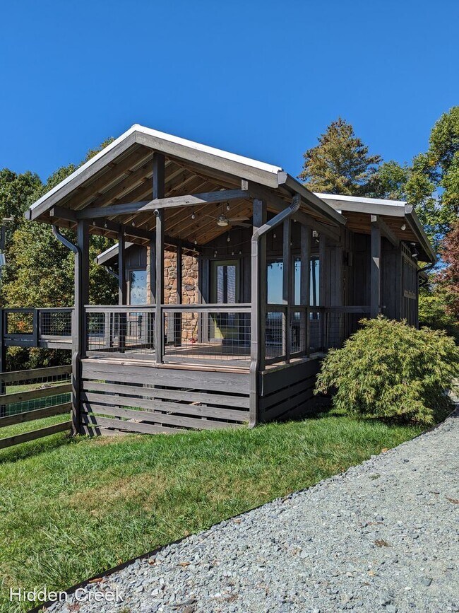Building Photo - 2 br, 2 bath House - 794 Green Knob Mounta...