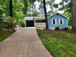 Building Photo - 1367 Fairview Trail NW