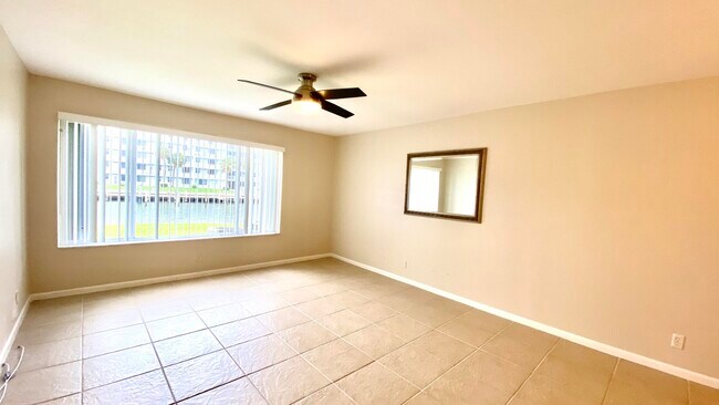 Building Photo - 125 Shore 102b Ct