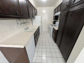 Building Photo - 12235 Pacific Ave Building Photo - 12235 Pacific Ave