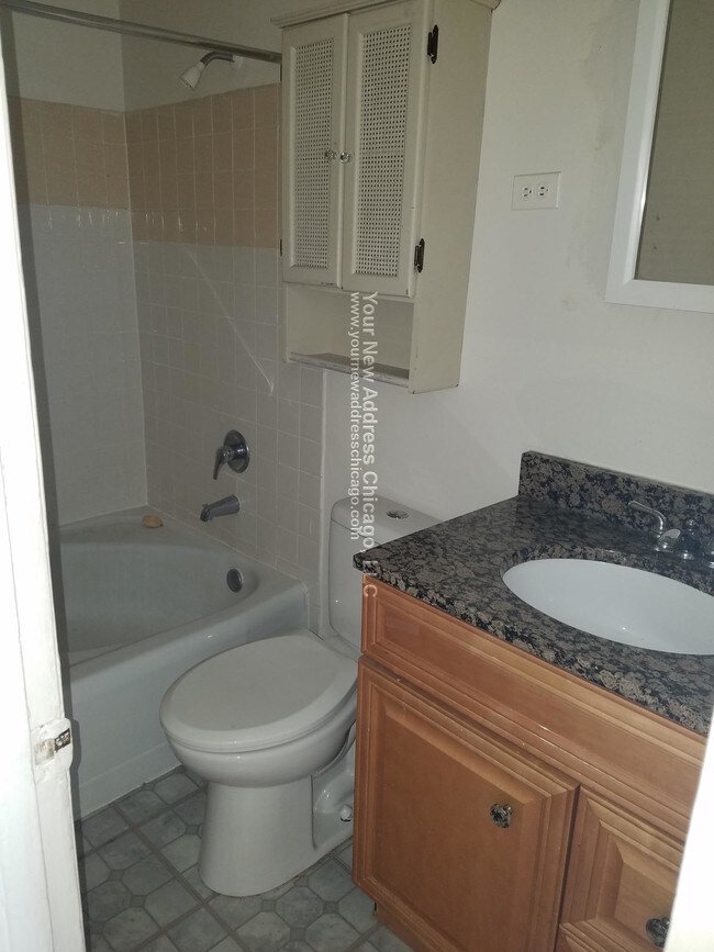 Foto del edificio - 488 E 5th Ct