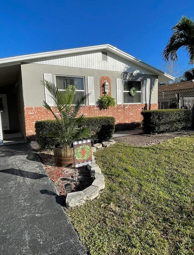 707 Pinegrove Ave, Jupiter, FL 33458 House Rental in Jupiter, FL