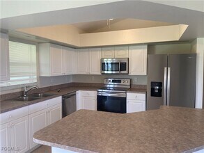 Building Photo - 2310 NW Embers Terrace