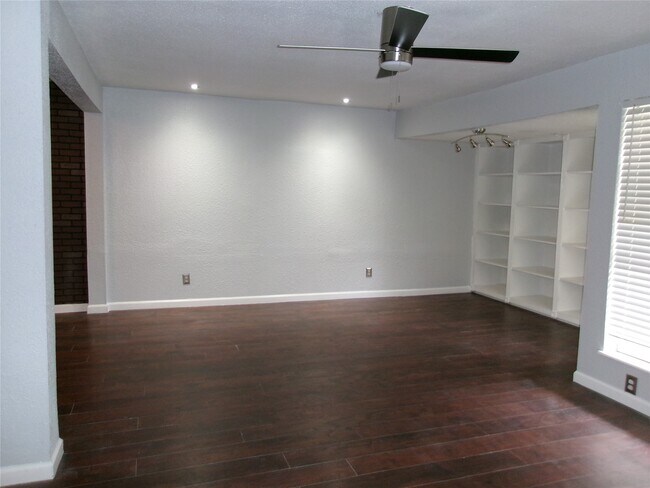 Foto del edificio - 781 Country Pl Dr