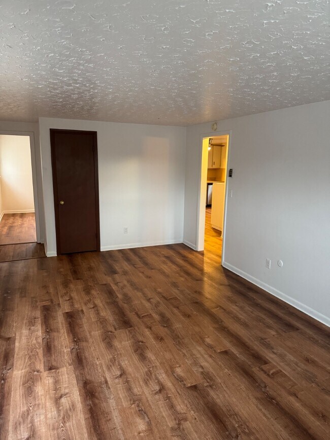 Photo - 3220 Roanoke St Apartment