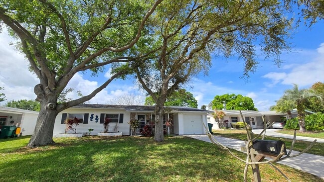 Building Photo - Adorable Melbourne Home located Near Sarno...