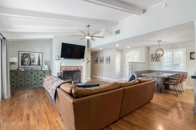 Foto del edificio - 6311 E Monterosa St