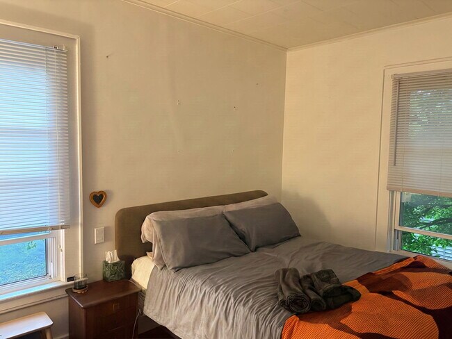 Foto del edificio - 408 Burnet Park Dr