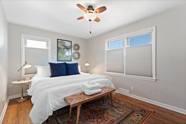 Foto del edificio - The Garland Bleu 3 bedroom home (Furnished)