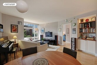 Building Photo - 272 W 107th St