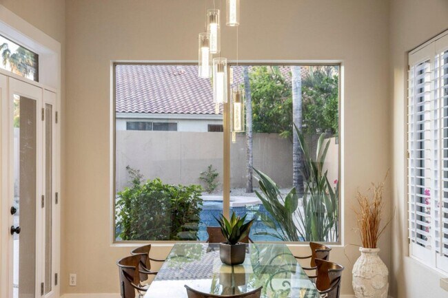 Foto del edificio - 9872 E Winchcomb Dr
