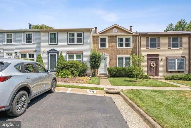 Foto del edificio - 6804 Hutchison St