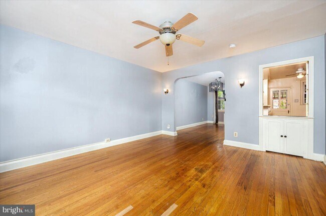 Building Photo - 222 Ridge Ave