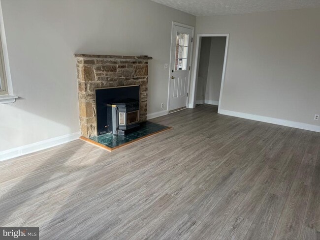 Foto del edificio - 11415 Eastern Ave