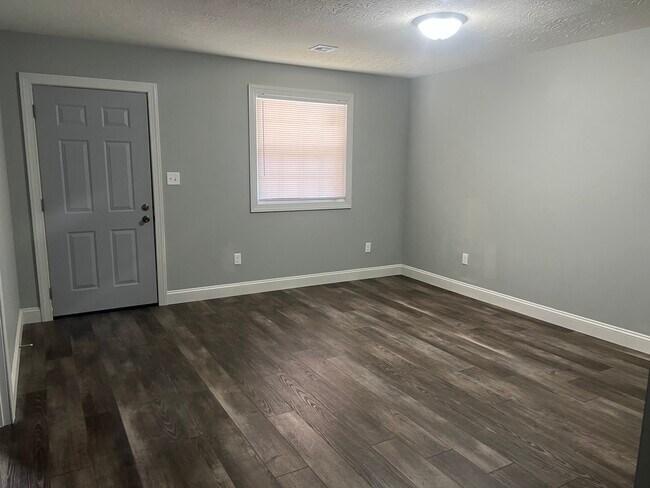 Foto del edificio - 617 E Sycamore St