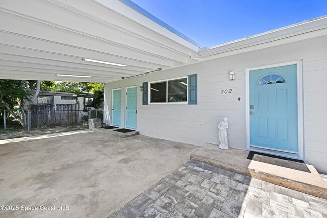 Building Photo - 702 Lund Cir