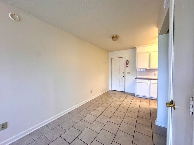 Foto del edificio - 2/1.5 Townhouse in Newport