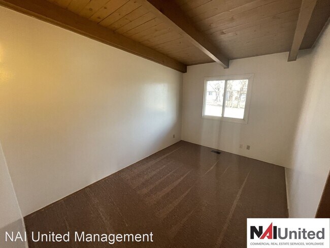Building Photo - 3 br, 1 bath House - 2823 Newell