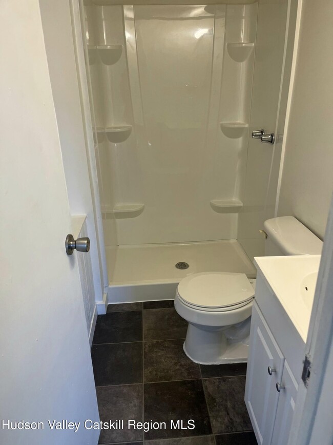 Building Photo - 48 Plattekill Dr