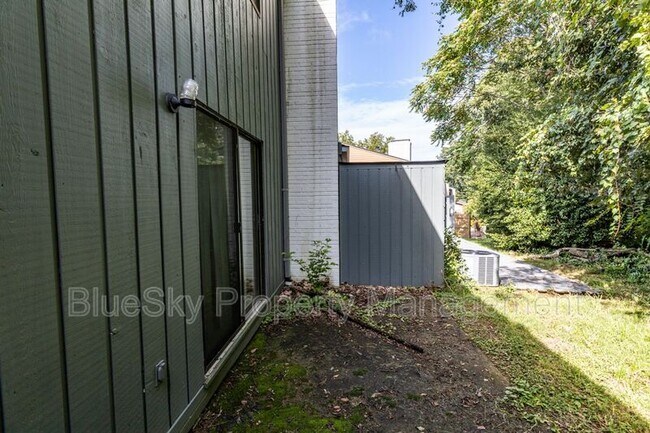 Building Photo - 228 Harvest Drive