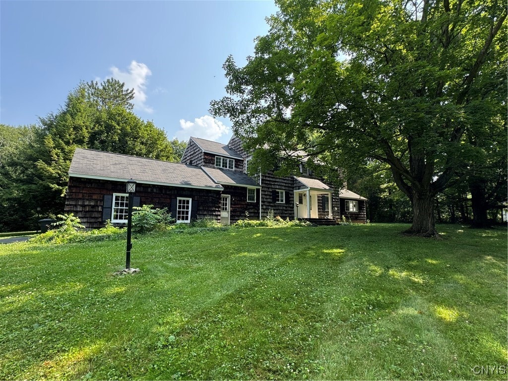 Building Photo - 6891 Woodchuck Hill Rd