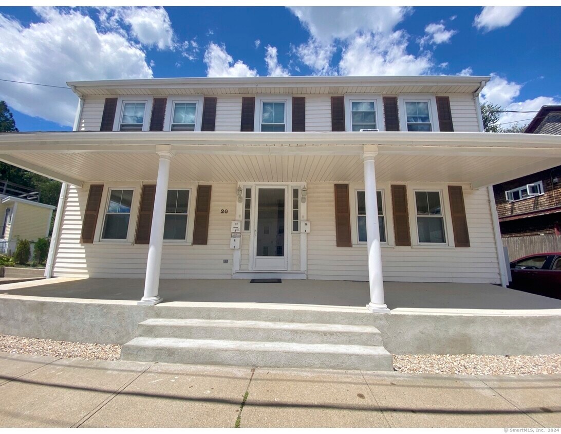 Primary Photo - 20 Elm St