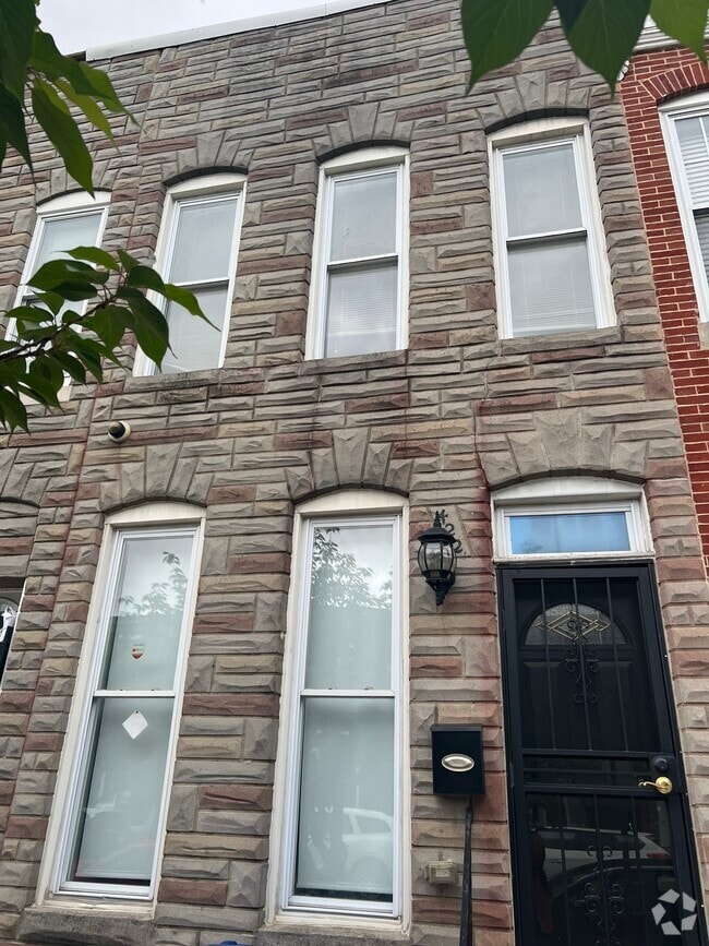 Building Photo - 422 N Collington Ave