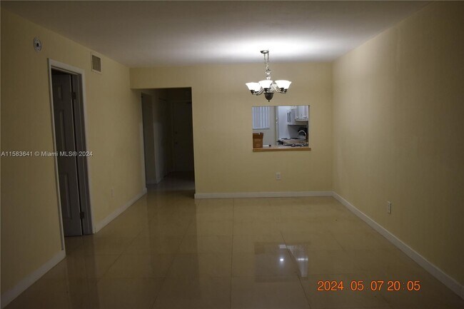Foto del edificio - 1701 NW 75th Ave