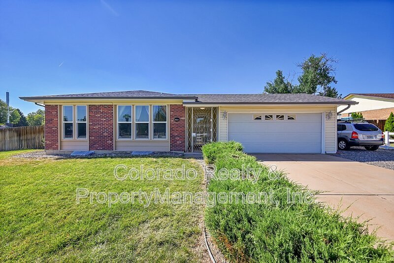 Primary Photo - 4901 Crown Blvd