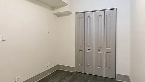 Foto del edificio - 2133 W Crystal St