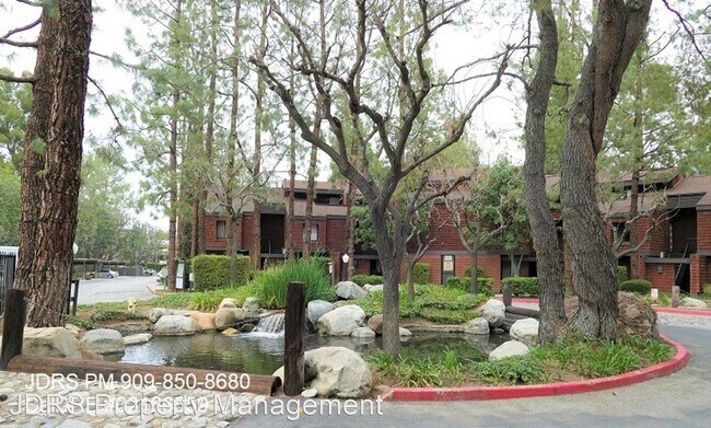 Foto del edificio - 1 br, 1.5 bath House - 314 S. Prospector R...