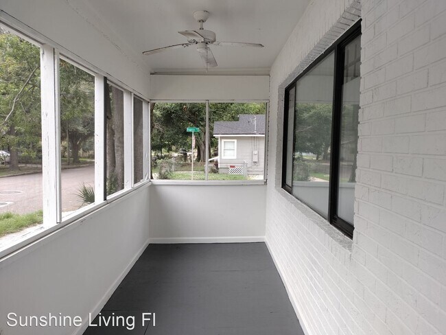 Building Photo - 3 br, 2 bath House - 1695 W 2nd Street