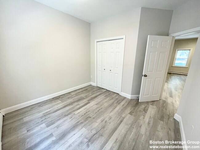 Photo - 174 Bolton St House