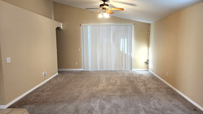 Building Photo - Available Now! Charming 3 Bed, 2 Bath Home in Desirable Springview, DeBary