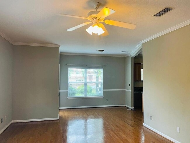Foto del edificio - 4102 Regency Ct