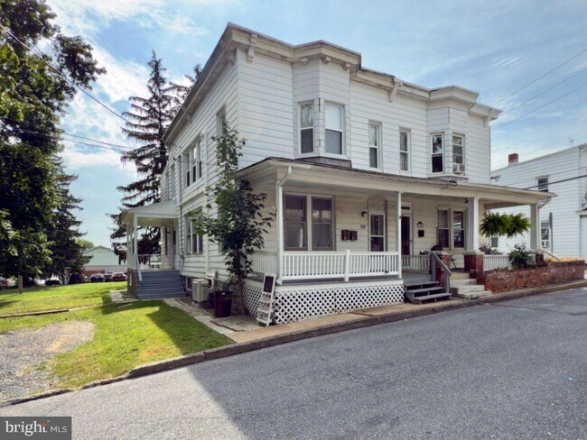 Foto del edificio - 122 Houston Ave