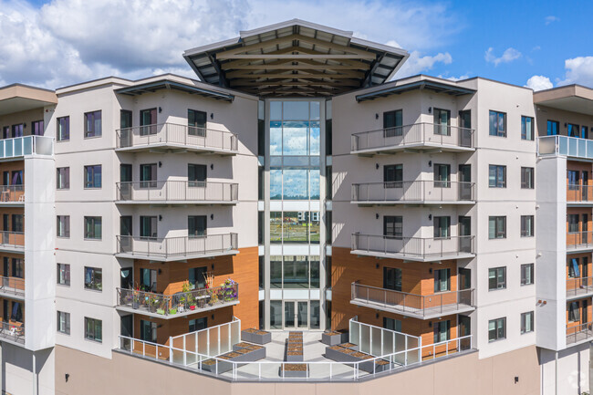 Building Photo - Lakeview at Bellevue Village