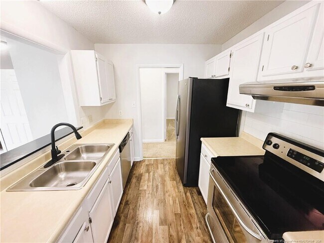 Building Photo - 6868 Candlewood Dr