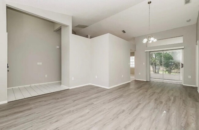 Foto del edificio - 7371 Box Elder Dr